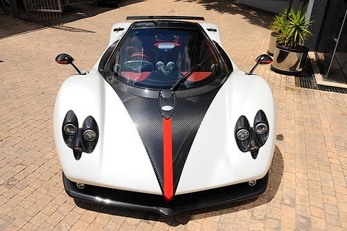 The Pagani Zonda Cinque Roadster is an Italian super car with 678 horsepower