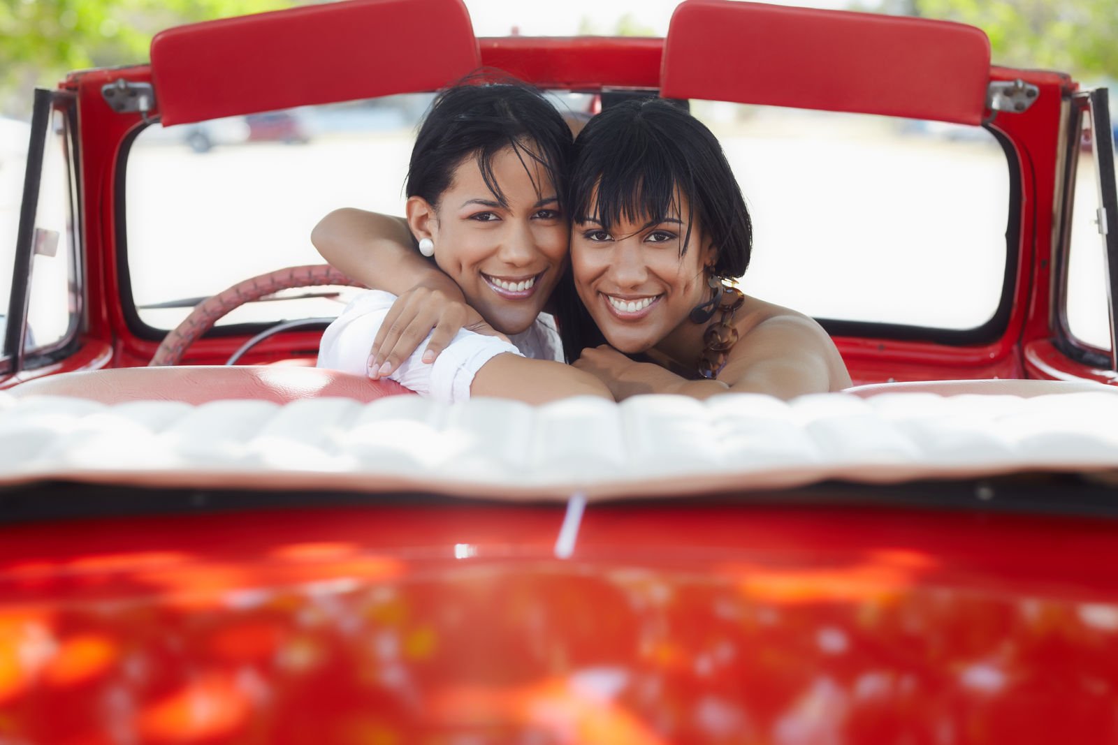 Compare Twin-Sibling Car Insurance Rates [2023]