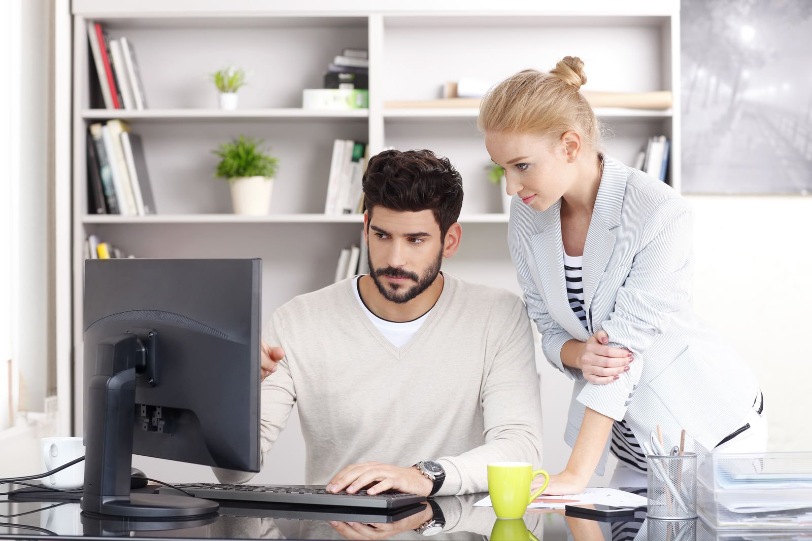 Compare Self-Employed Worker Car Insurance Rates [2023]