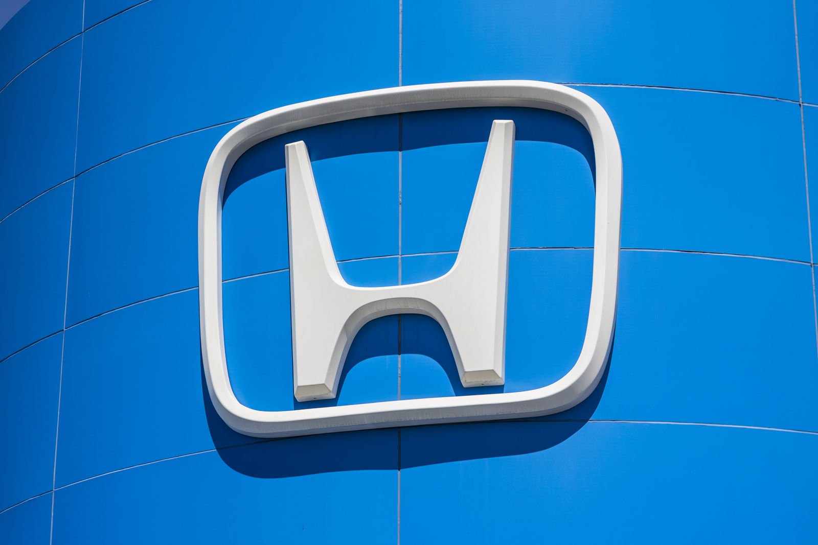 Compare 2018 Honda Fit Car Insurance Rates [2023]